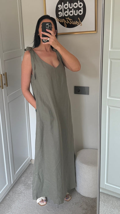 Reguliuojamo ilgio lino suknelė