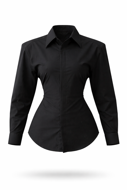 Juodi prailginti marškiniai su išdidintais pečiais ir reguliuojamu liemeniu