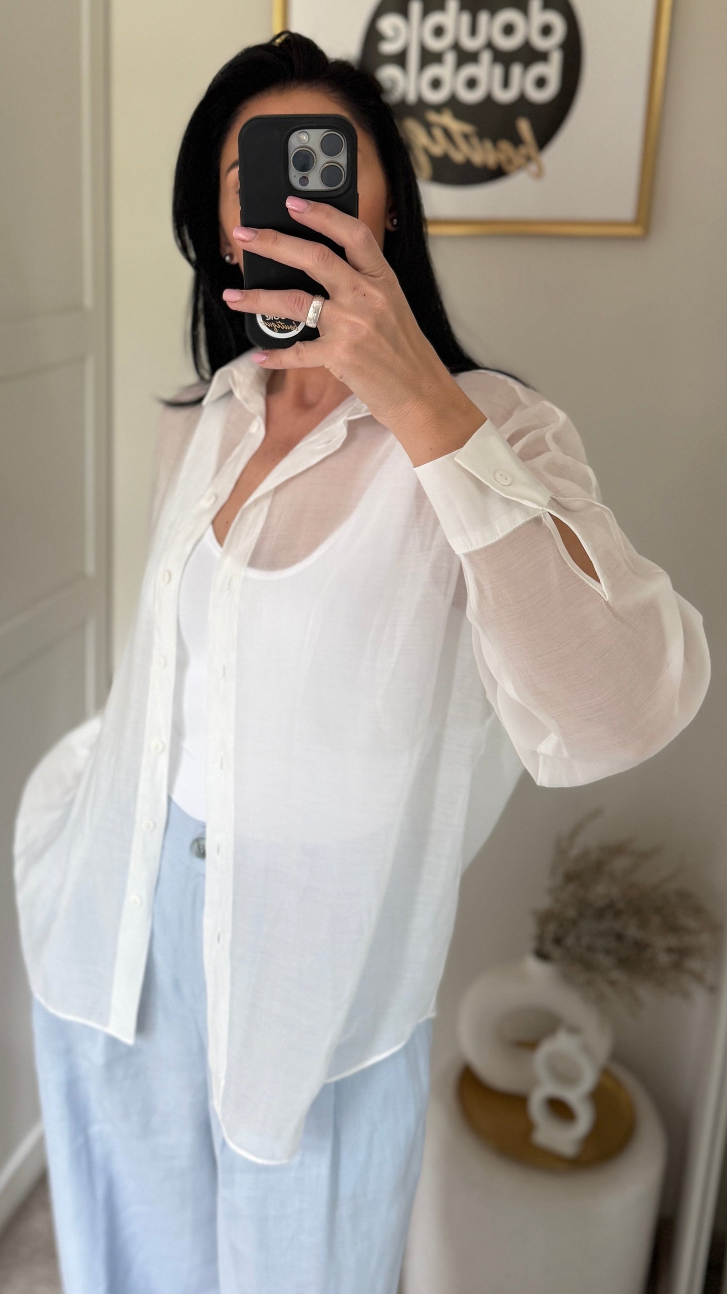 Balti, lengvi, permatomi Marškiniai