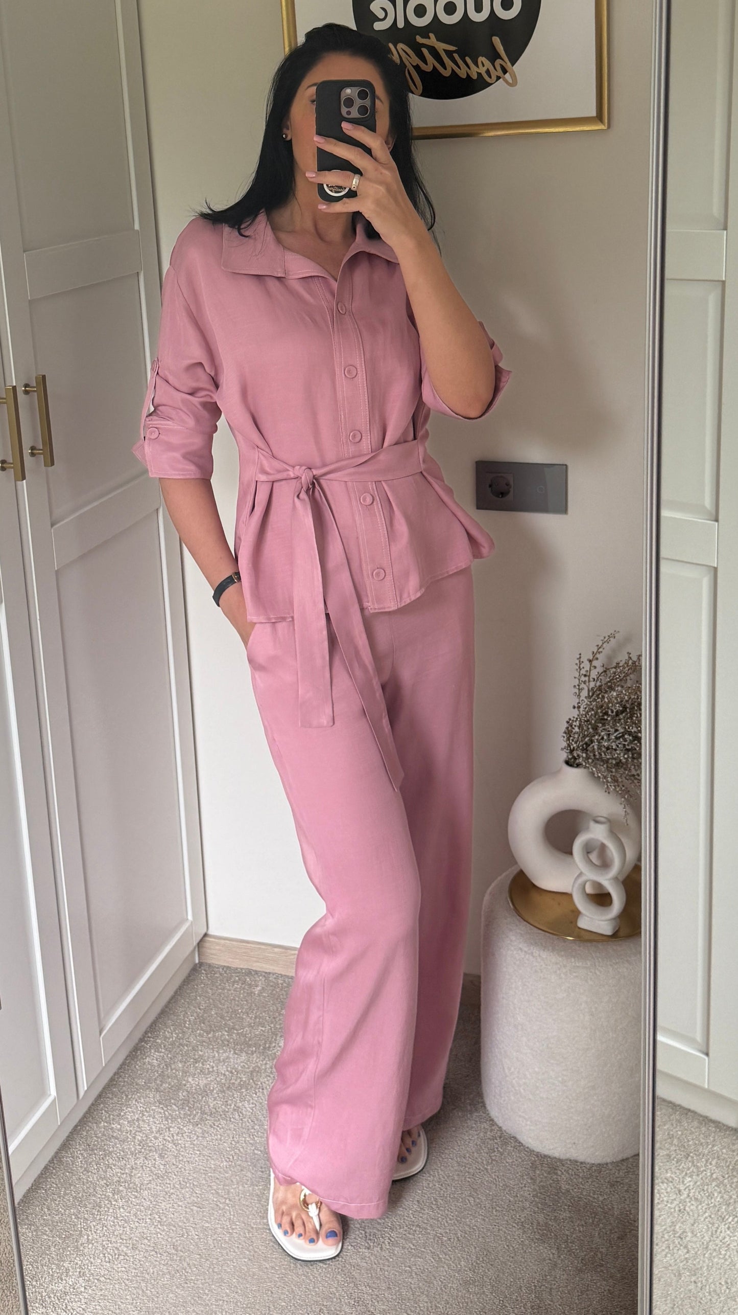 Rausvas lino kostiumėlis