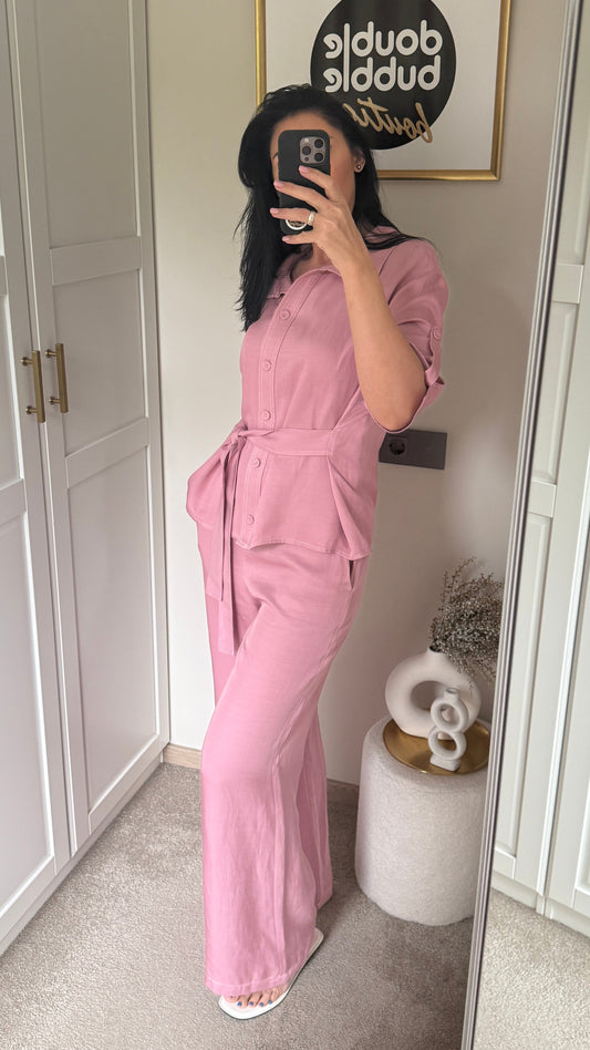 Rausvas lino kostiumėlis