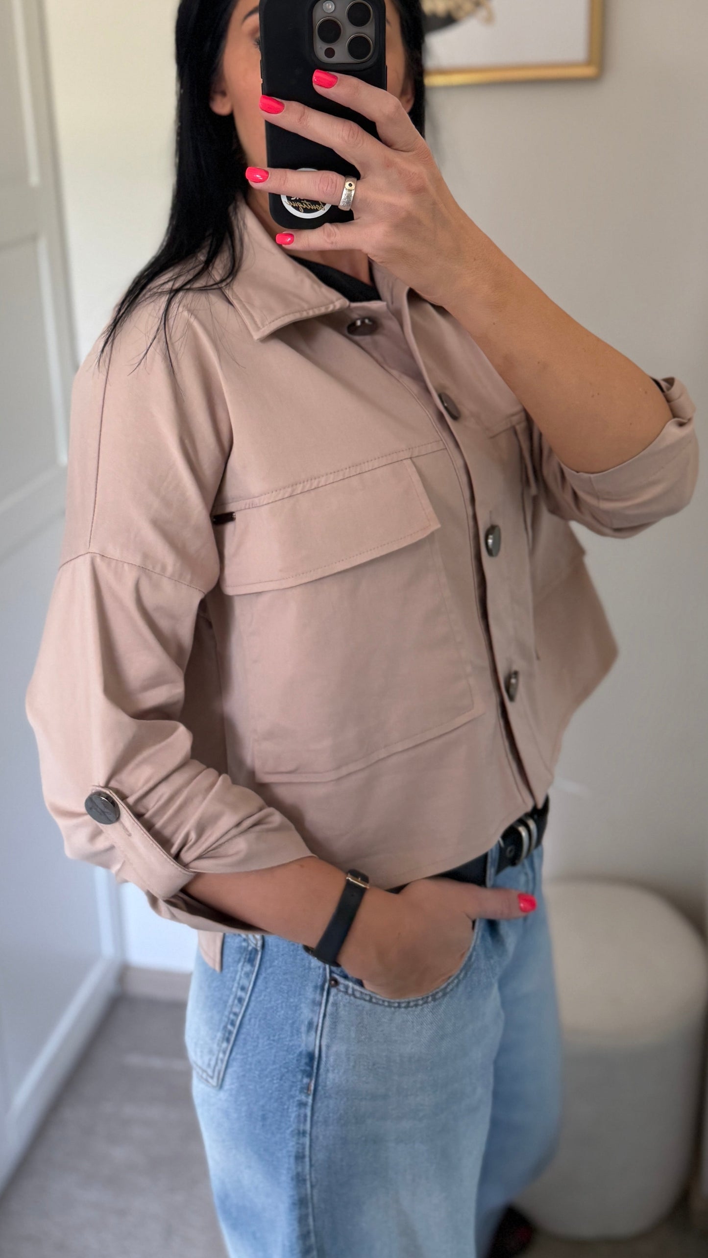 Rudas trumpas švarkelis