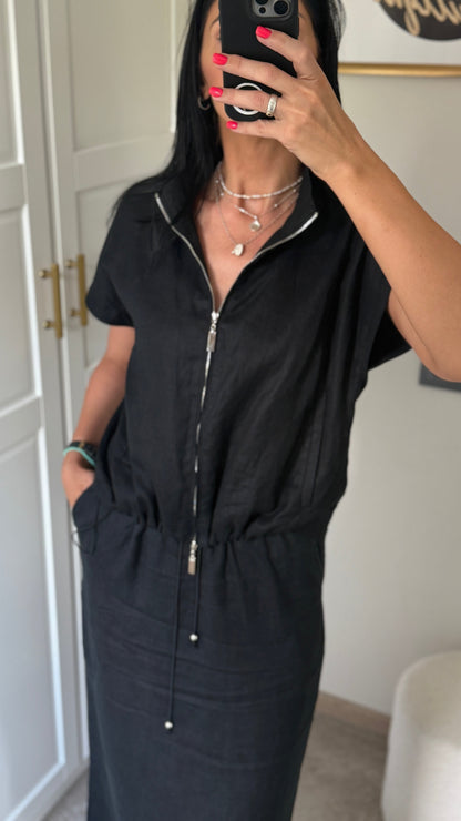 Lininis kostiumas su sijonu