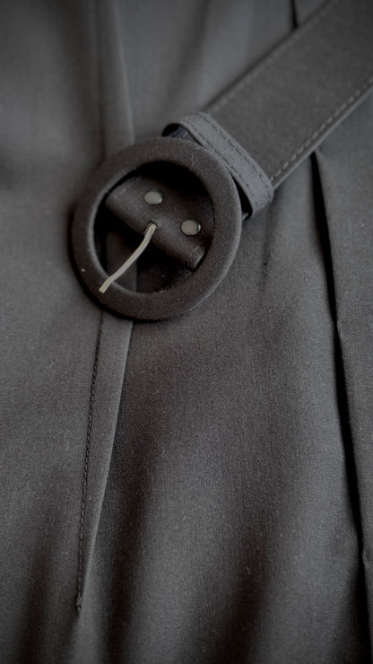 Juoda elegantiška suknelė